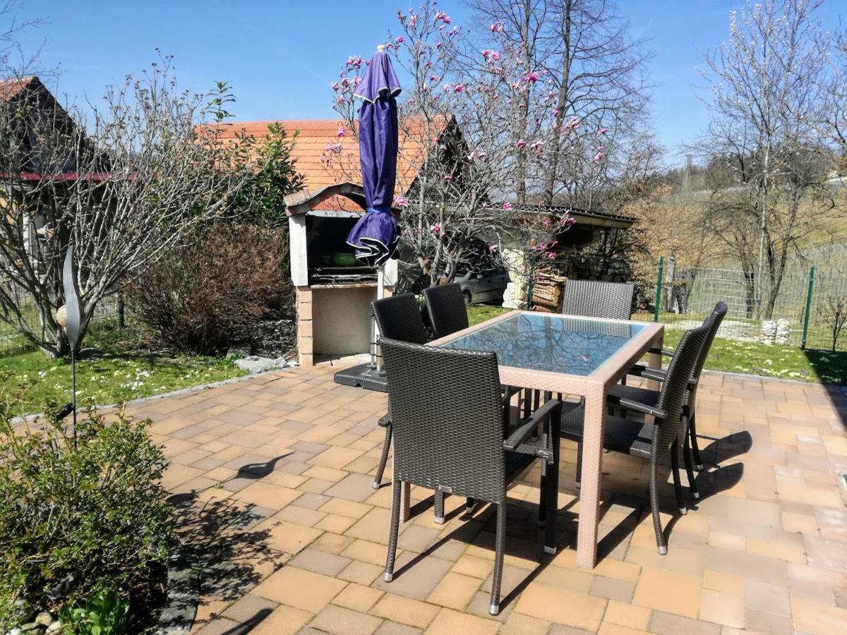 Das Weinberghaus Ratsch an der Weinstrasse Exterior photo